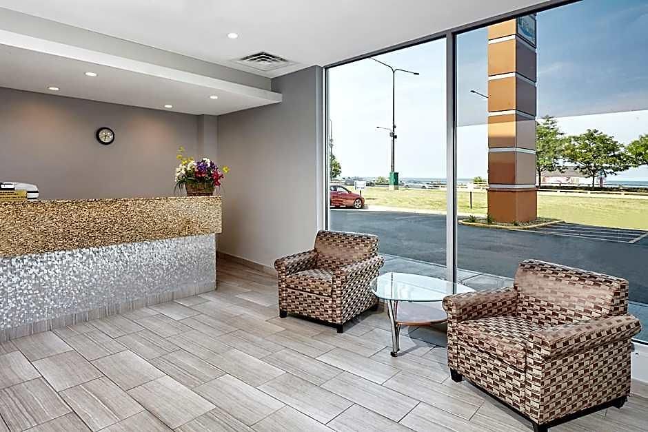 Shore Hotel Chicago