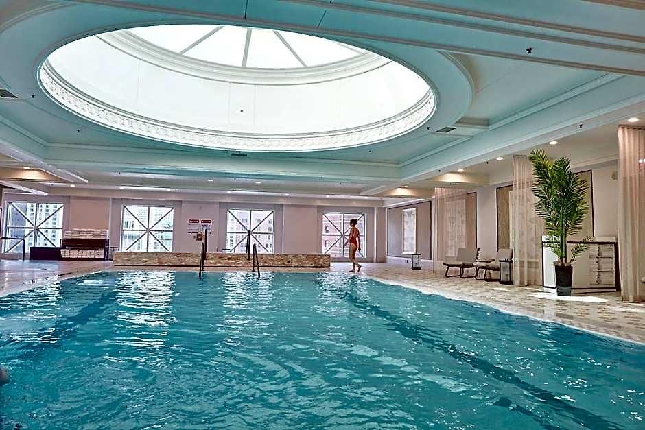 Four Seasons Hotel 5*