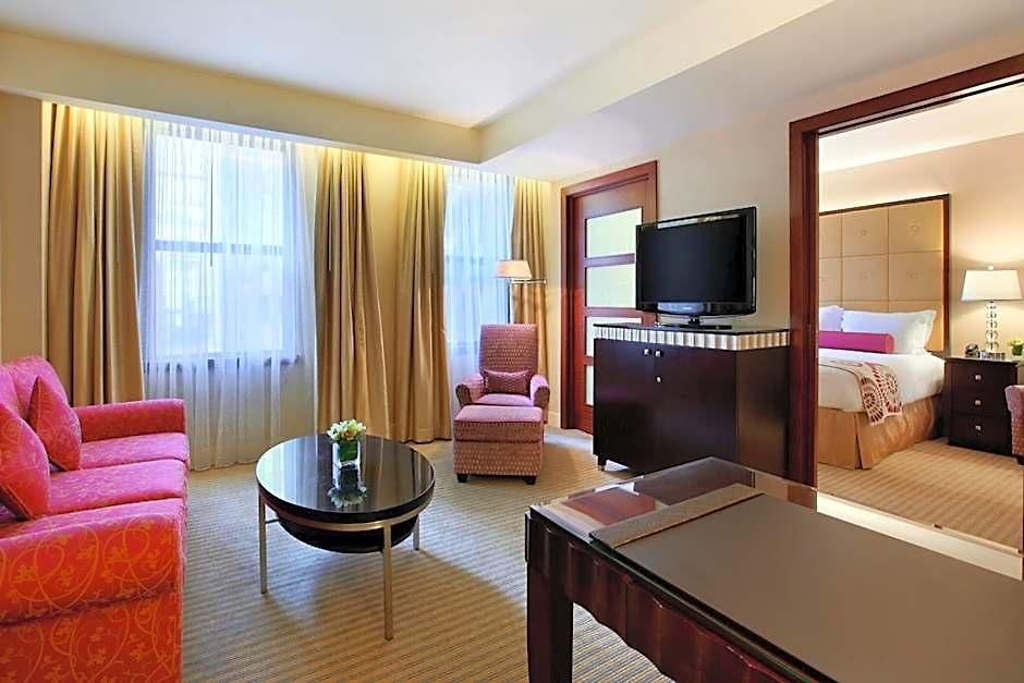 Millennium Knickerbocker Hotel