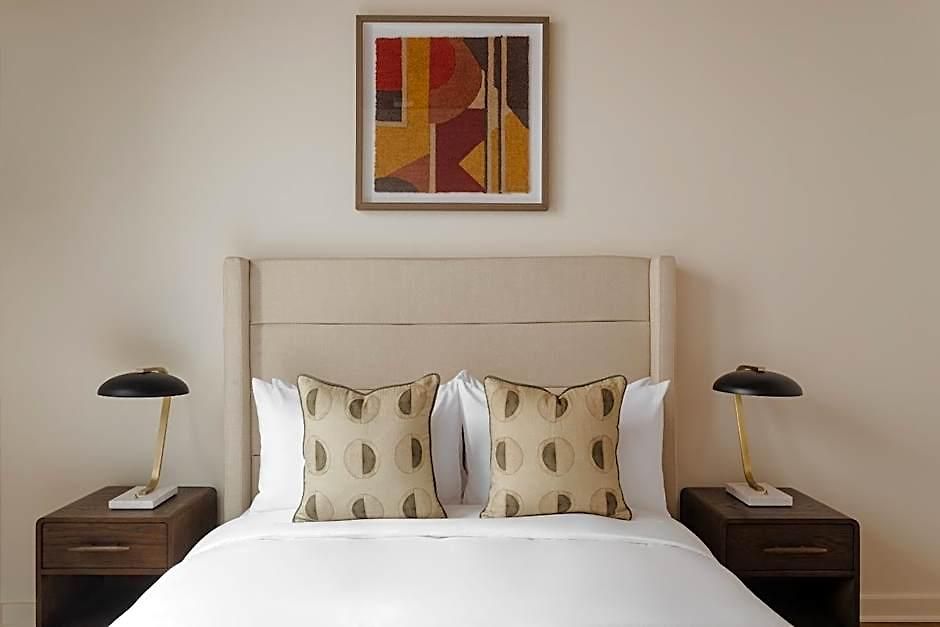 Hotel Found Hotels, Chicago, Series By Marriott Chicago