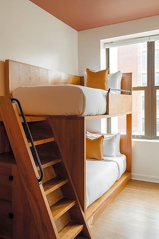 Found Hotels, Chicago, Series By Marriott Hotel 3*