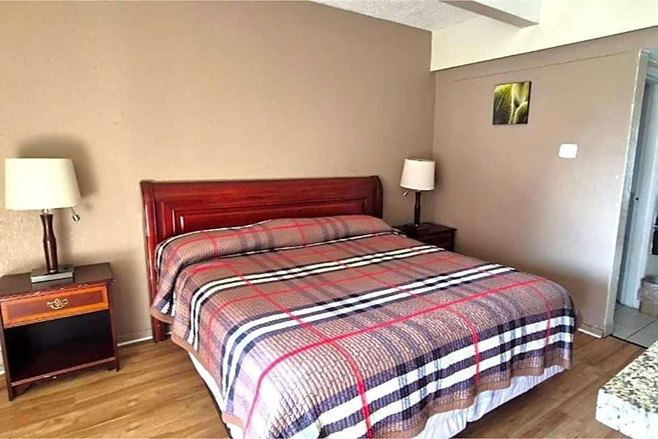 Hotel Saratoga By Capital O Near Midway Airport Il