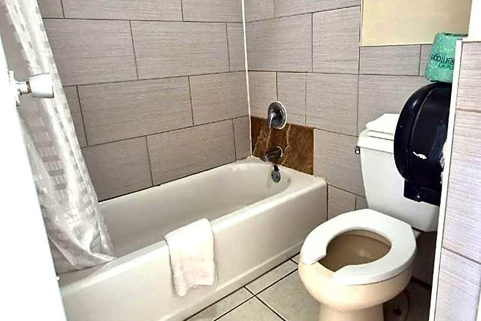 Hotel Saratoga By Capital O Near Midway Airport Il 2*