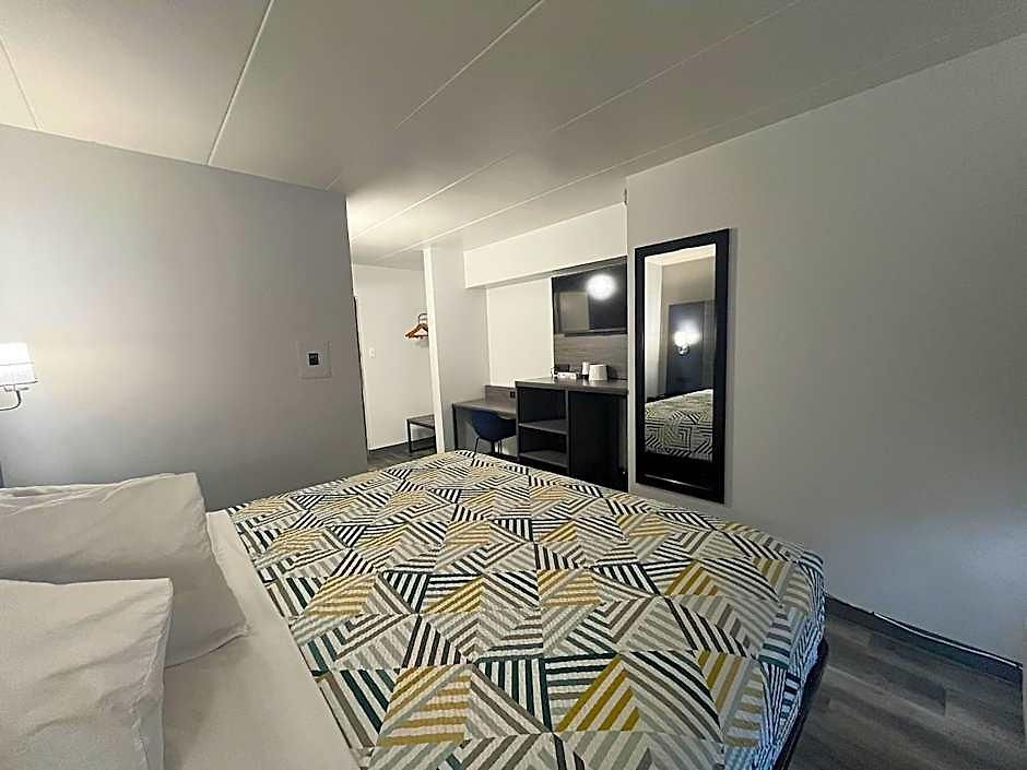 6 Chicago, Il - Halsted Hotel 2*