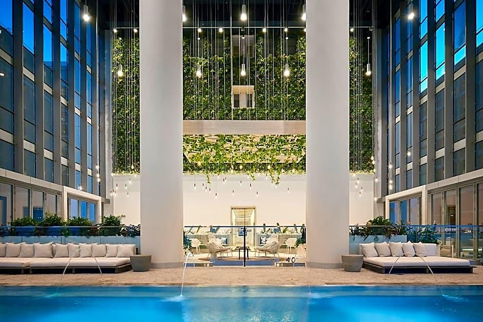 Sentral Michigan Avenue Hotel