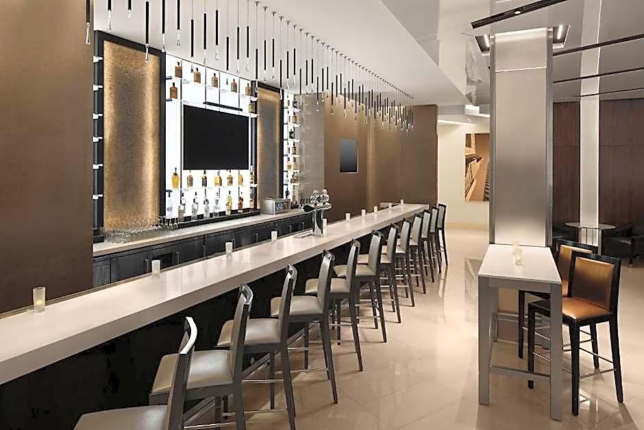 Hotel Chicago, Autograph Collection 4*