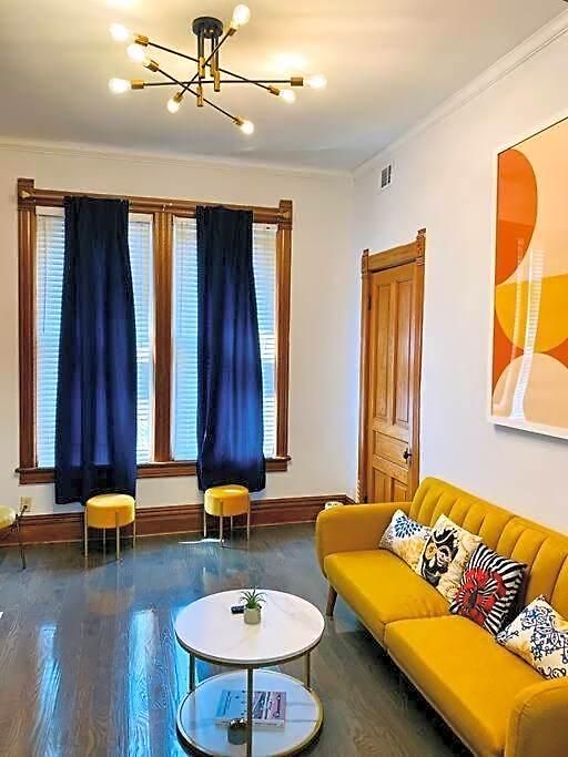 Lincoln Park 3 Bedroom Penthouse Chicago