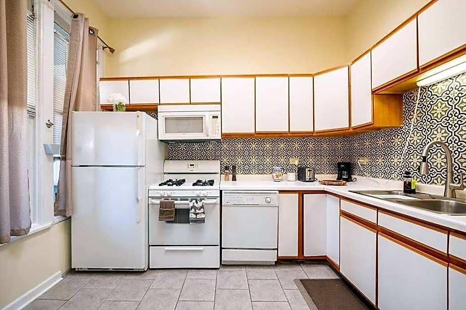 Apartment Lincoln Park 3 Bedroom Penthouse *
