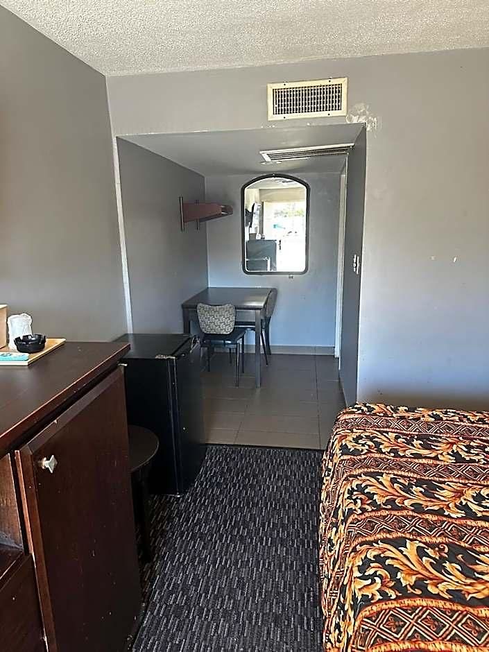 Hotel Apache