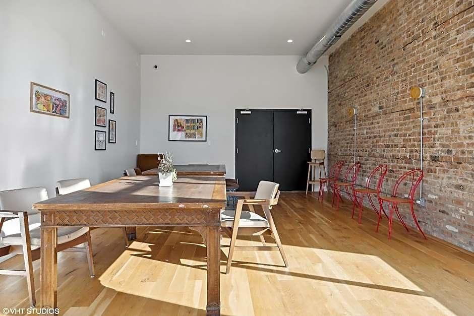 Logan Square Sro Hotel