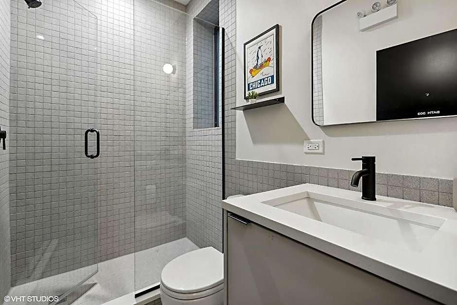 Hotel Logan Square Sro