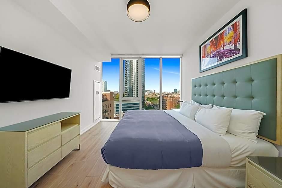 Hotel Level River North 4*