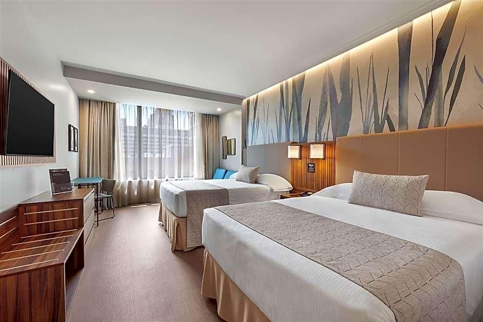 Riu Plaza Hotel
