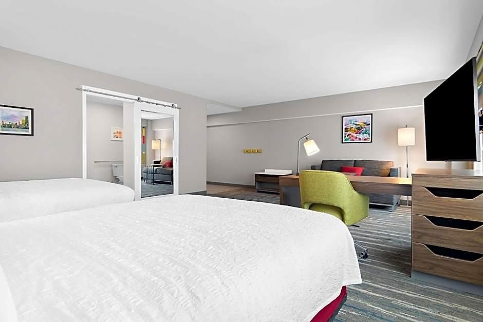 Hampton & Medical District Uic Hotel