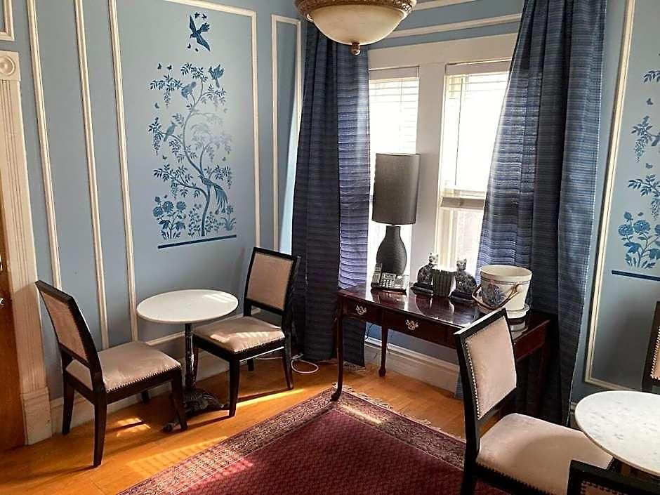 The Toscana Bed & Breakfast Chicago