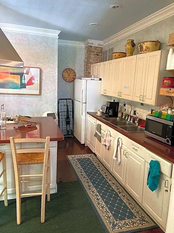 The Toscana Bed & Breakfast 2*