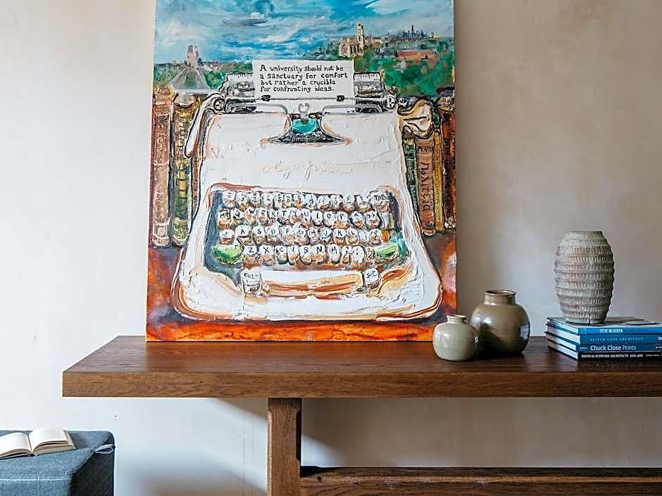 Hotel The Study At The Of