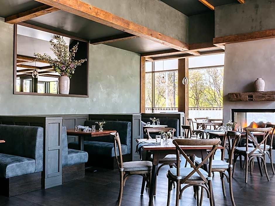 The Study At The Of 4* Chicago