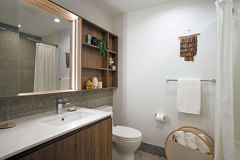 Level - River North Hotel