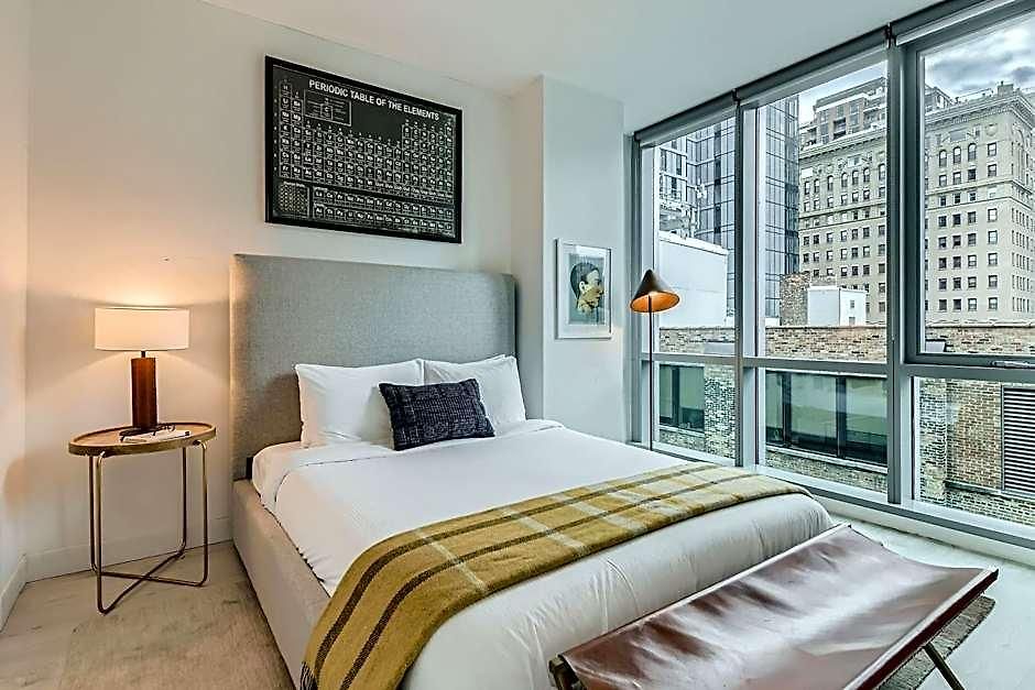 Hotel Sentral Michigan Avenue