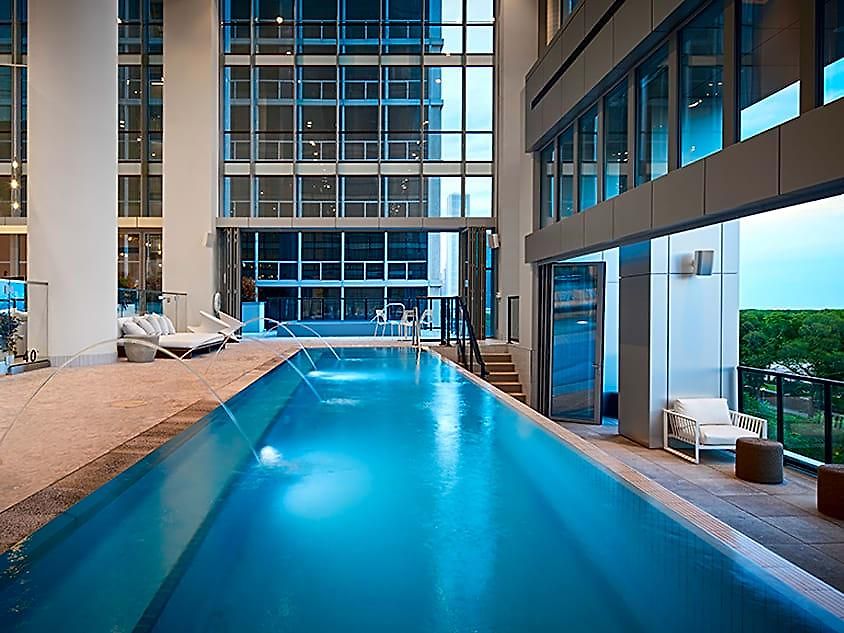 Sentral Michigan Avenue Hotel