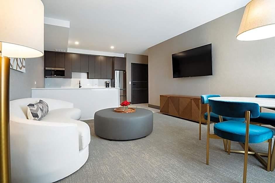 Springhill By Marriott Chinatown Hotel