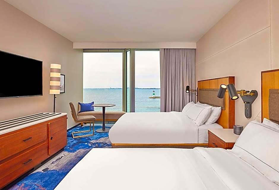 Sable At Navy Pier Chicago, Curio Collection By Hilton Hotel 4*