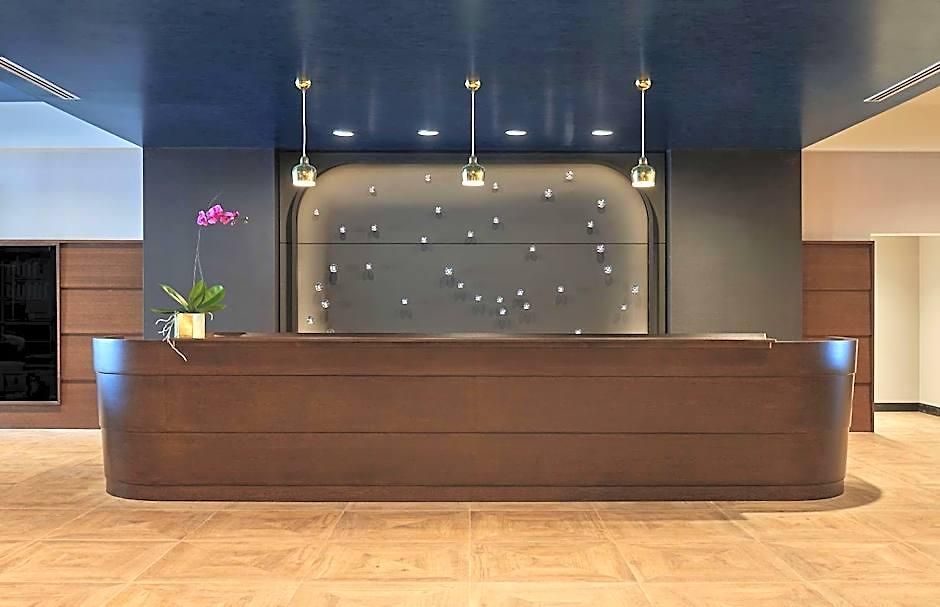 Sable At Navy Pier Chicago, Curio Collection By Hilton