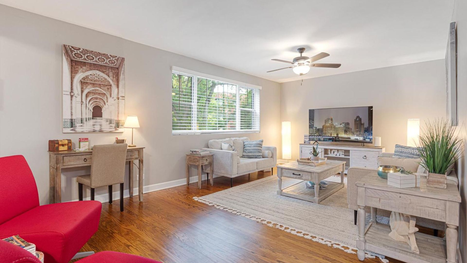 Apartment Charm *