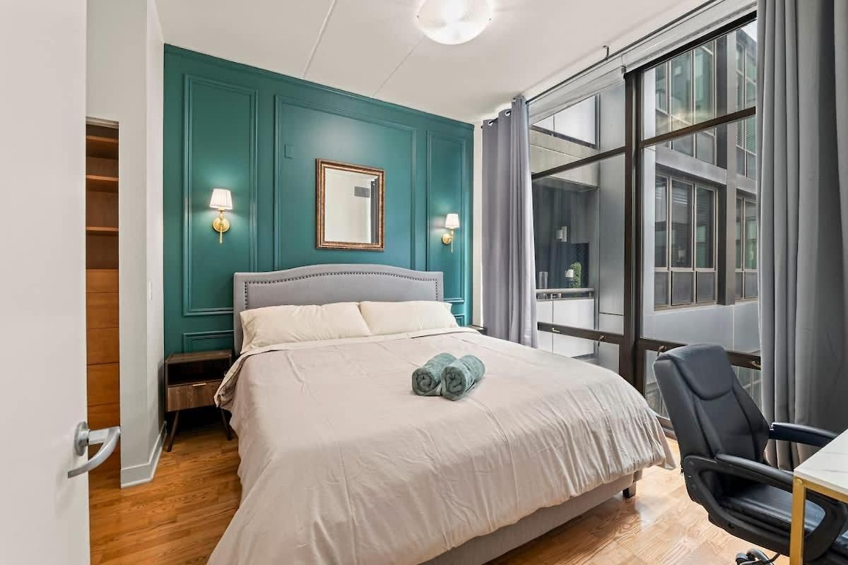 Luxury Fulton Market - Prime Location *