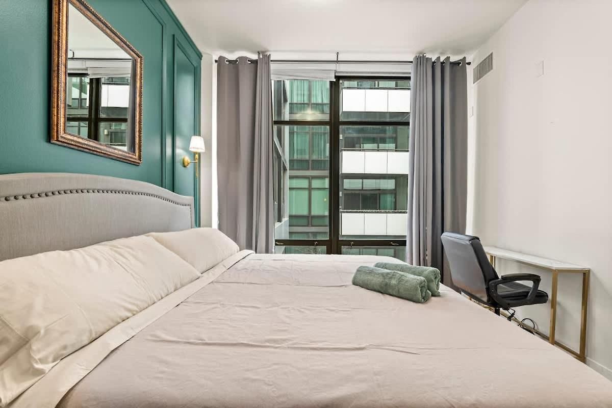 Luxury Fulton Market - Prime Location
