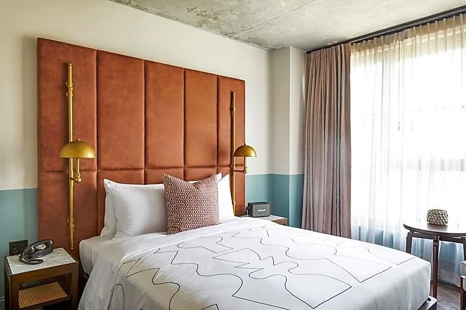 The Hoxton, Hotel
