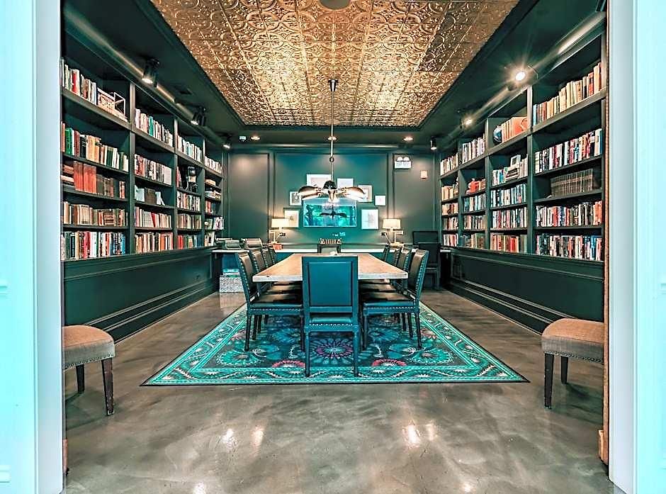 The 4* Chicago