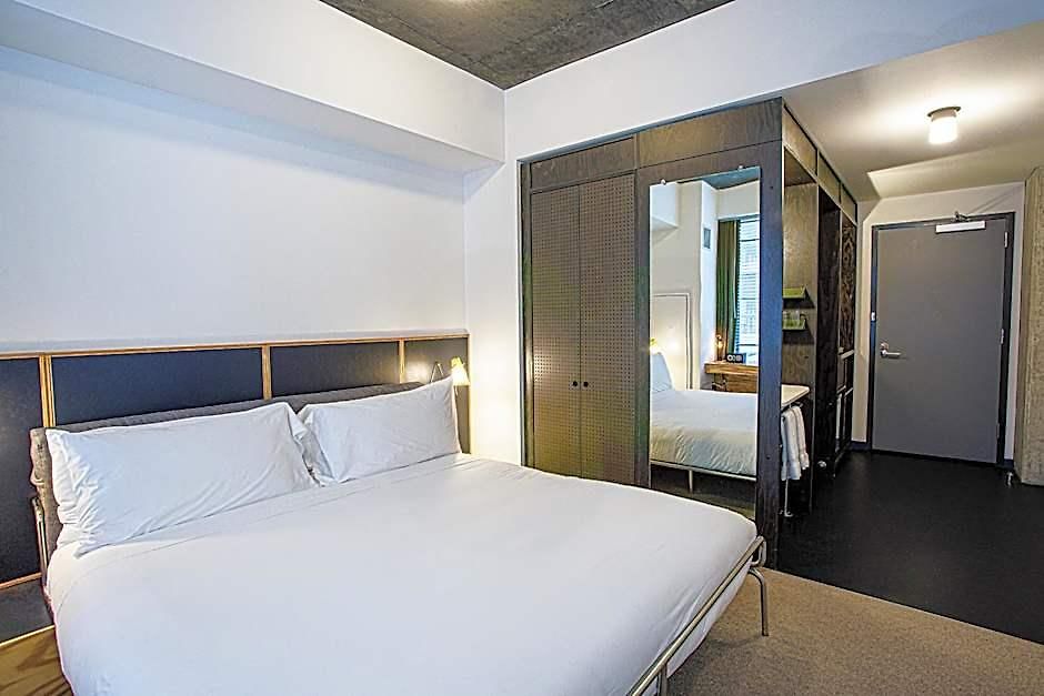 Hotel The Emily 4*