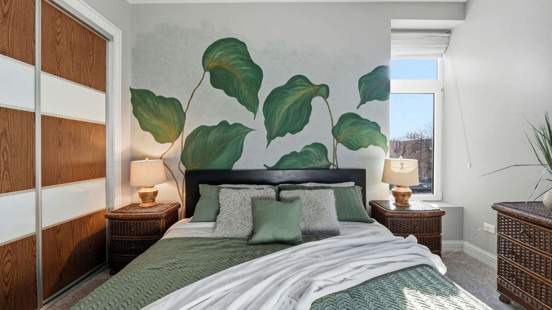 Holiday home Mid-century Gem By United Center *