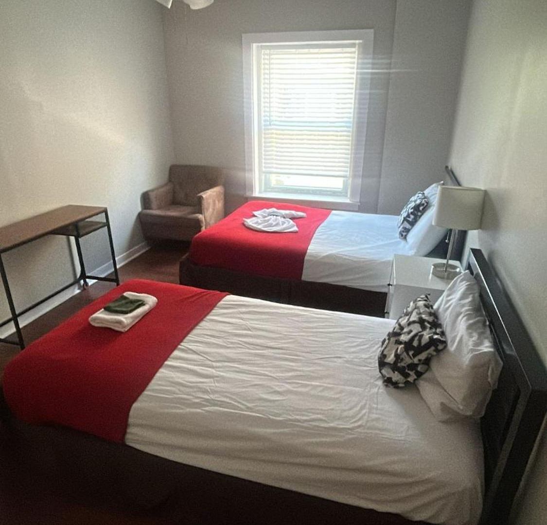 Grand House 424 Hostel