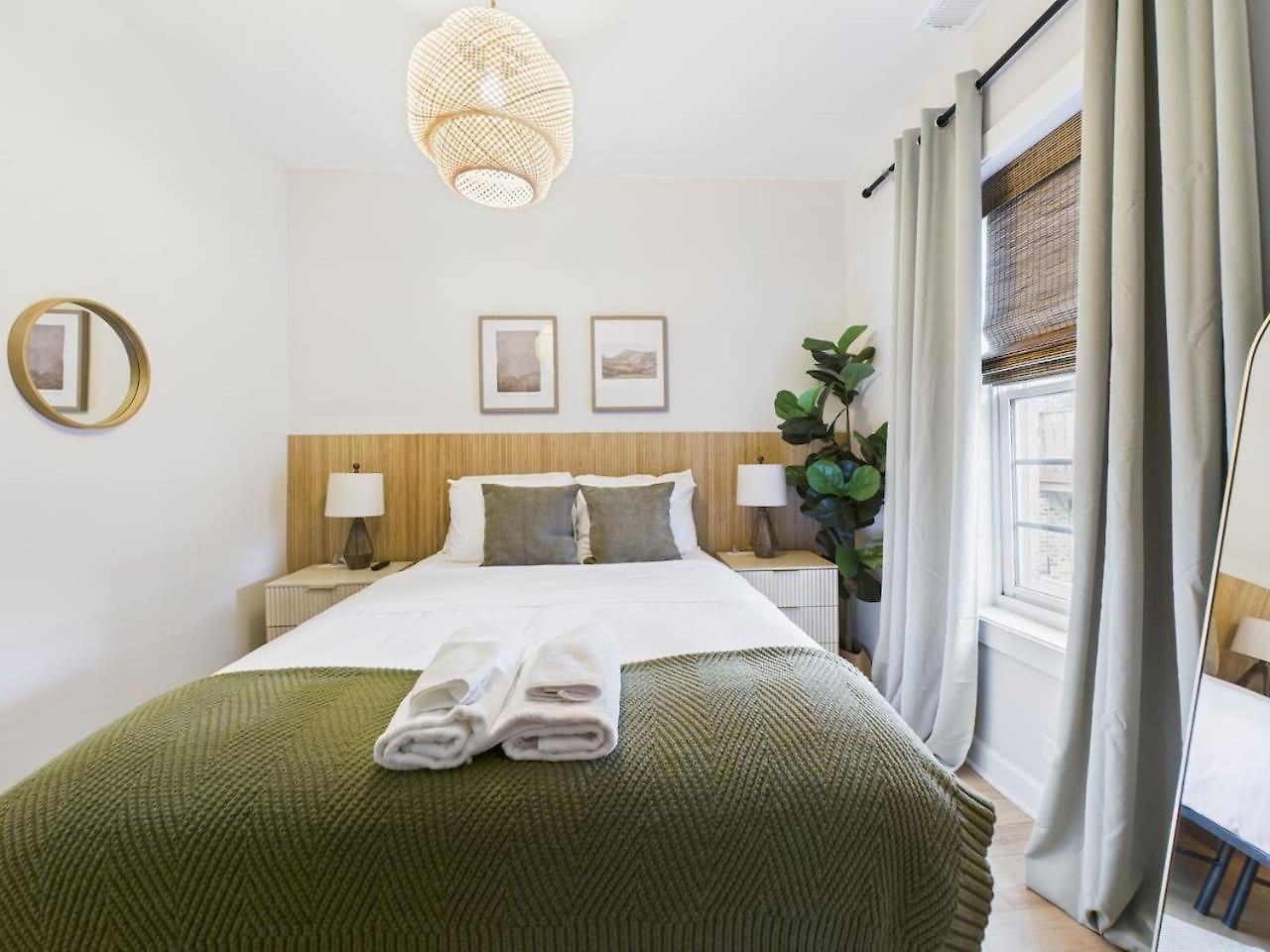 Apartment Boutique Hideaway Private Deck, Fire Pit Chicago