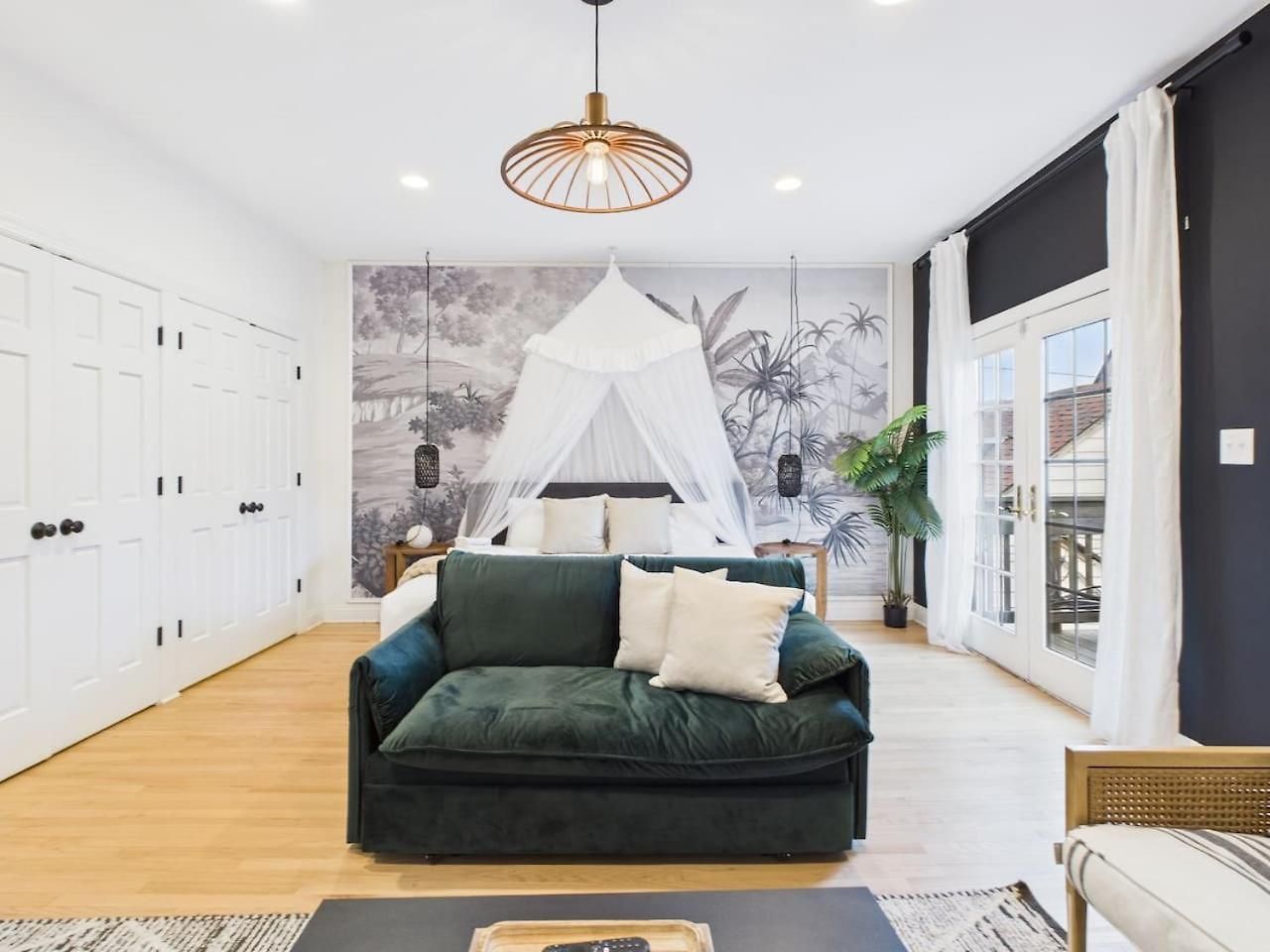 Apartment Luxe Retreat Game Room, Deck Fire Pit *