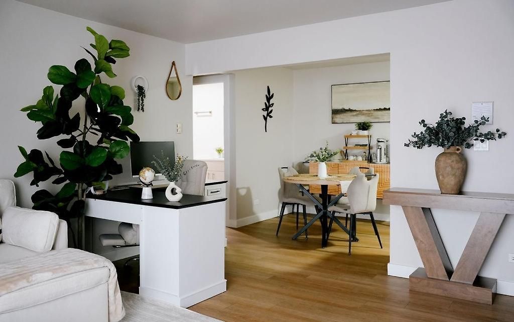 Modern 1br W/ Workspace Near O'hare Apartment Chicago