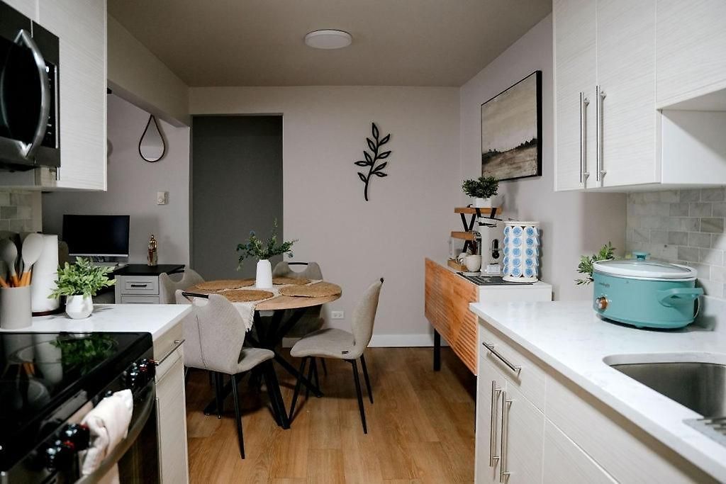 Apartment Modern 1br W/ Workspace Near O'hare Chicago