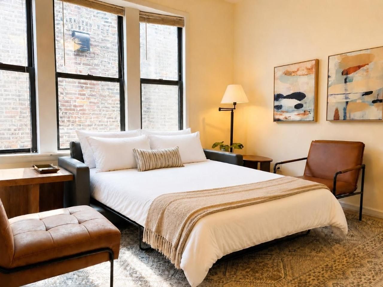 Apartment Flexhome Ukrainian Village 2br - Private Balcony & Walkable Location