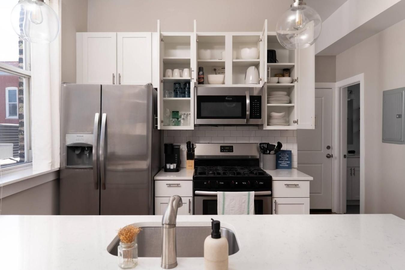 Penthouse With Private Rooftop And Skyline Views - Sleeps 6 * Chicago