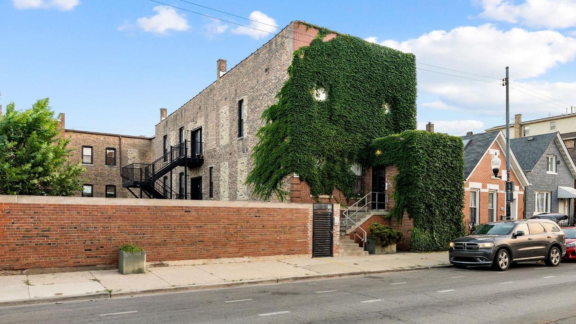Welcome To Our Charming 2bd 2ba Pilsen Apartment Chicago