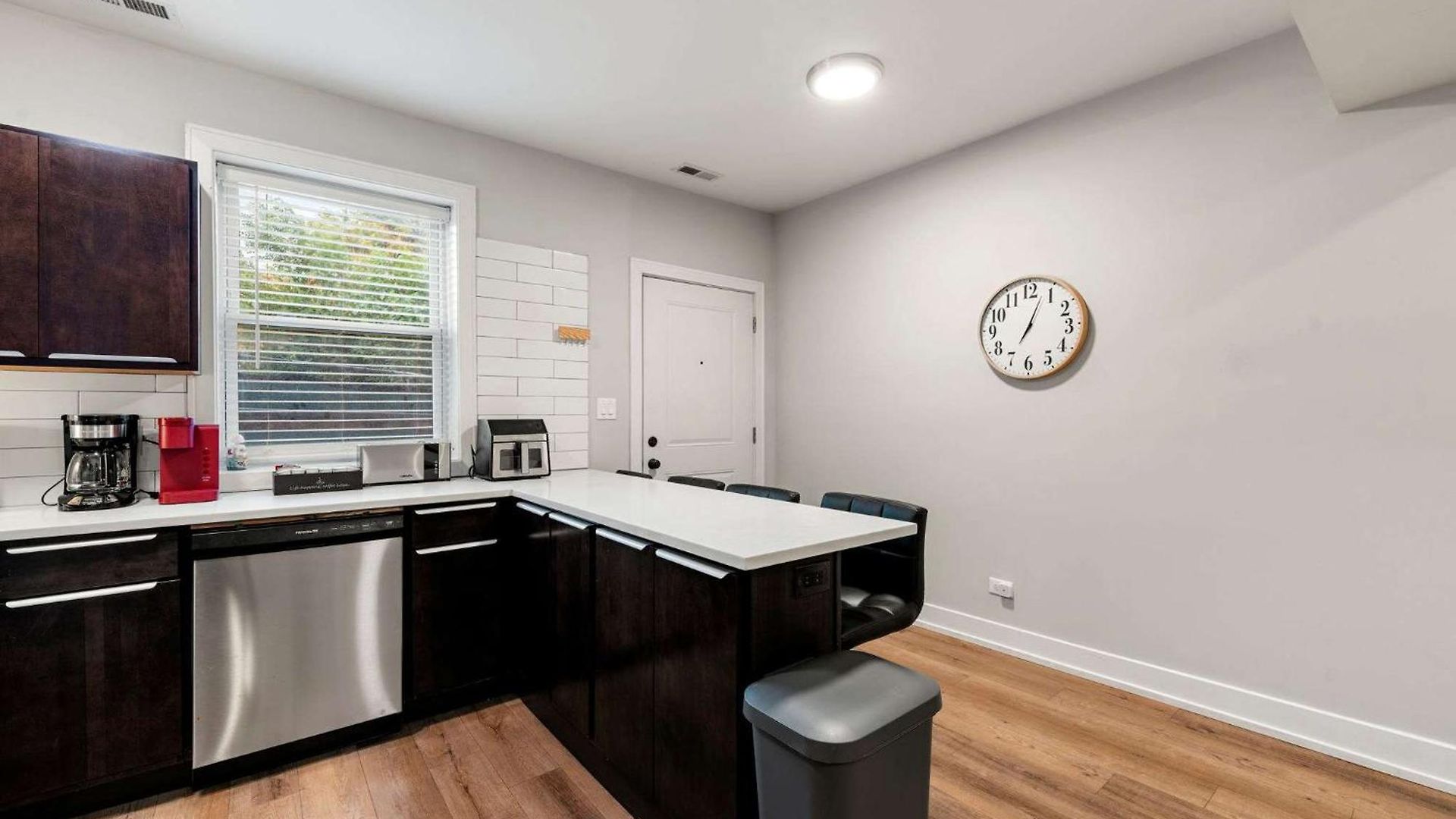 Welcome To Our Charming 2bd 2ba Pilsen Apartment Chicago