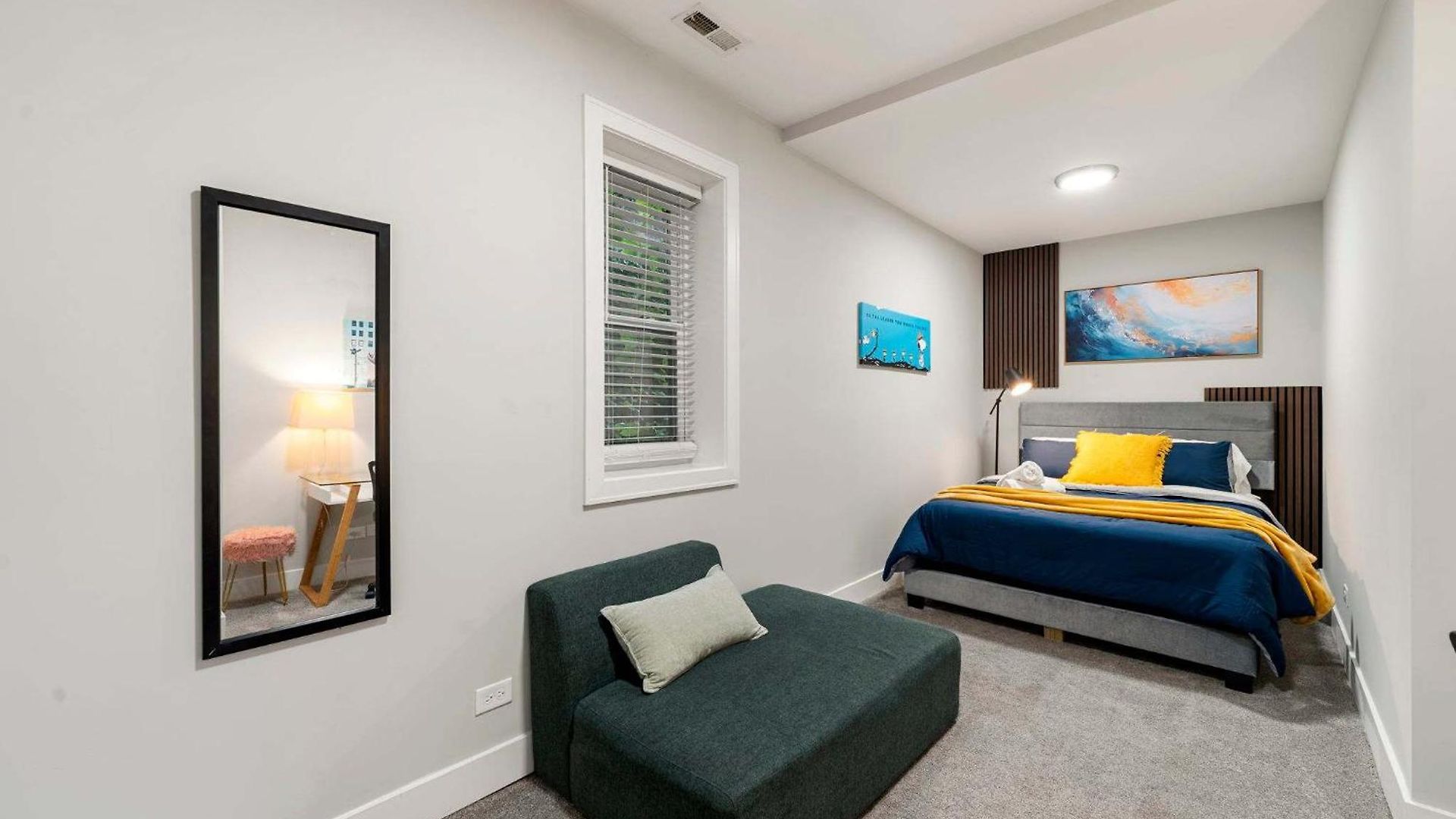 Welcome To Our Charming 2bd 2ba Pilsen