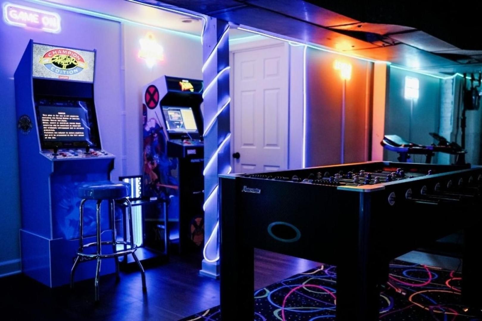 Theater • Game • Gym • Firepit • 4br