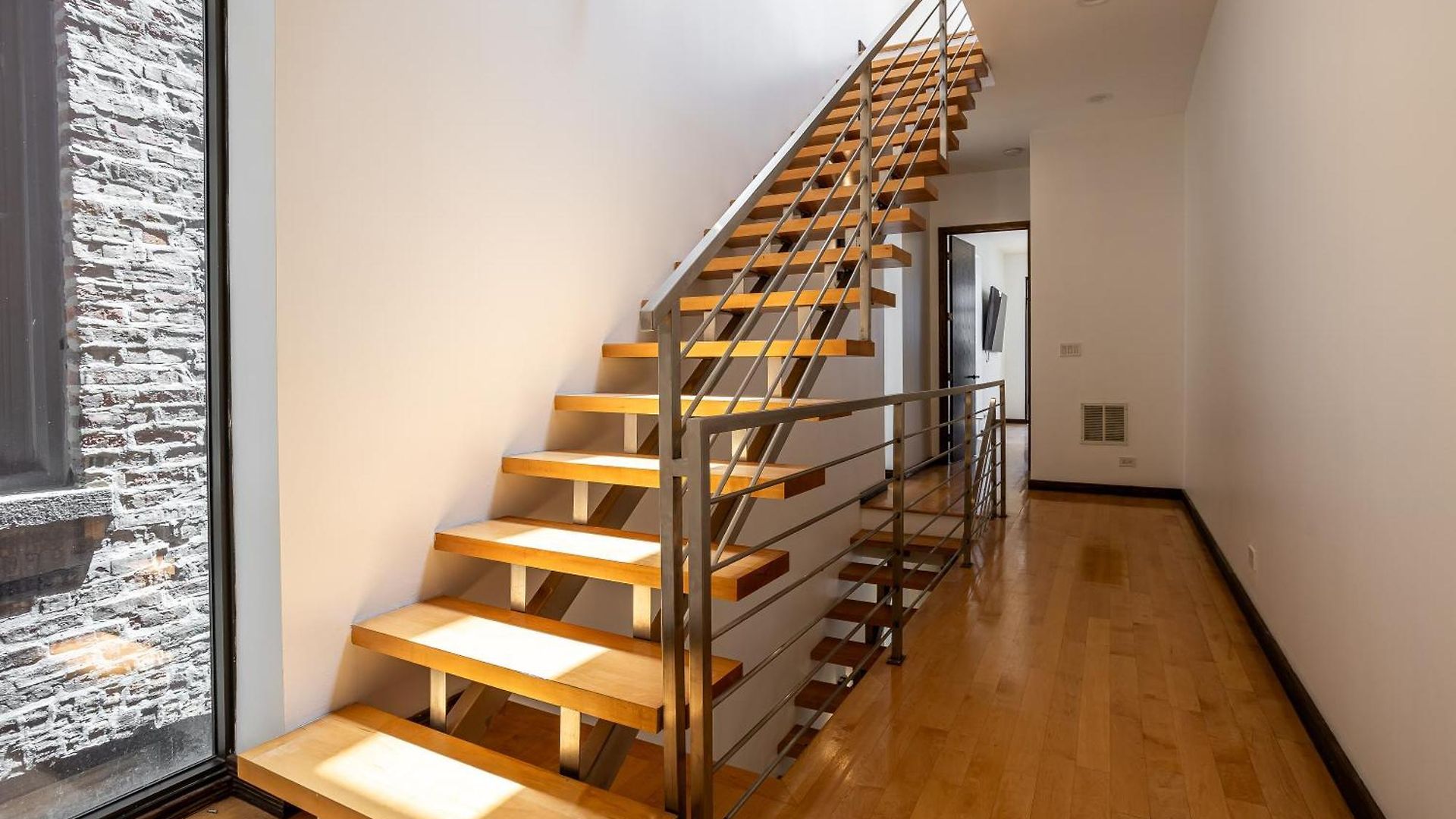 5-bedroom House In Pilsen Near Medical District *