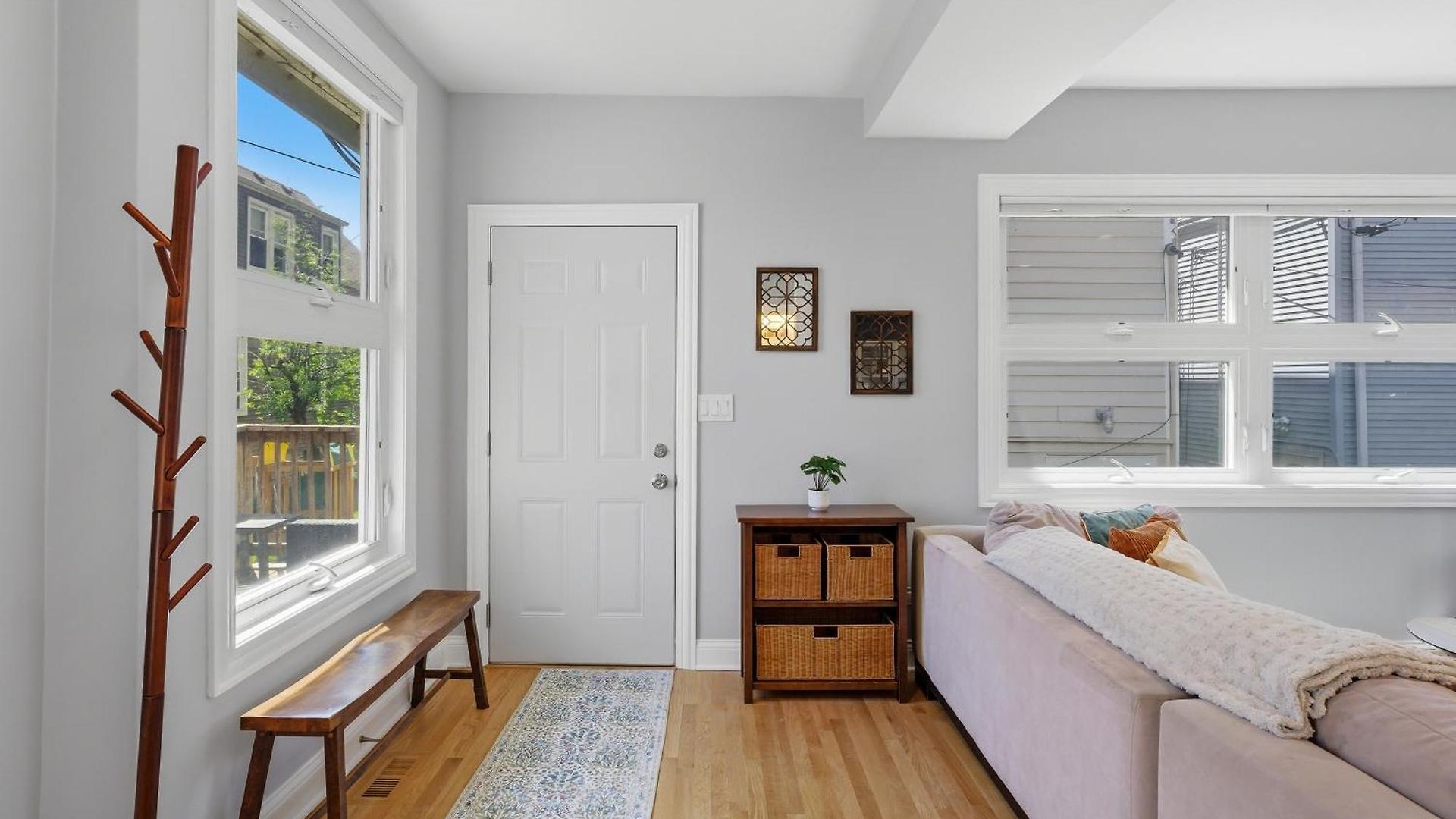 Charming Andersonville Coach House 3br 2,5ba Townhouse *
