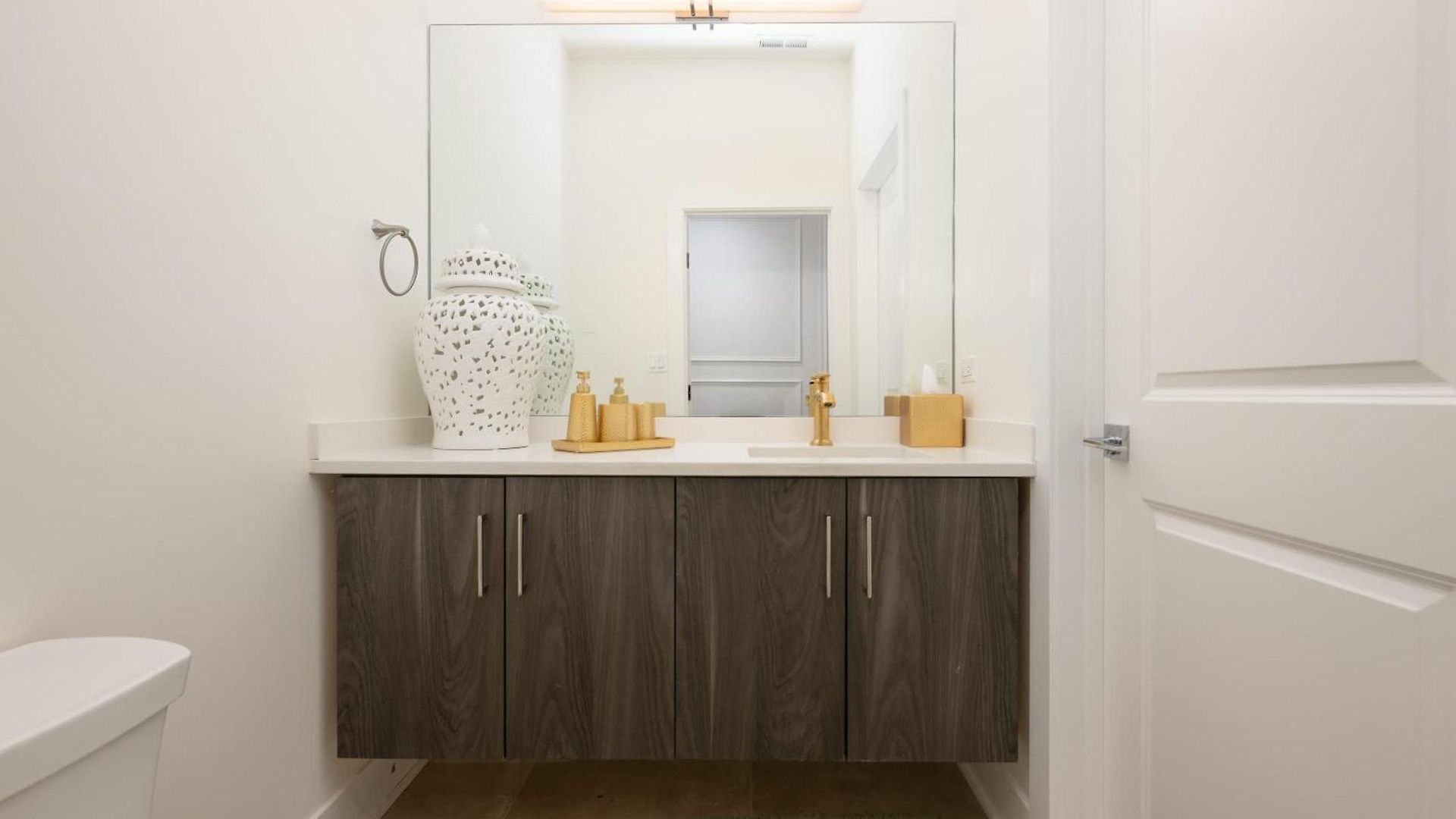 Holiday home Stunning Gold Coast 12bd 6ba & Rooftop Patio