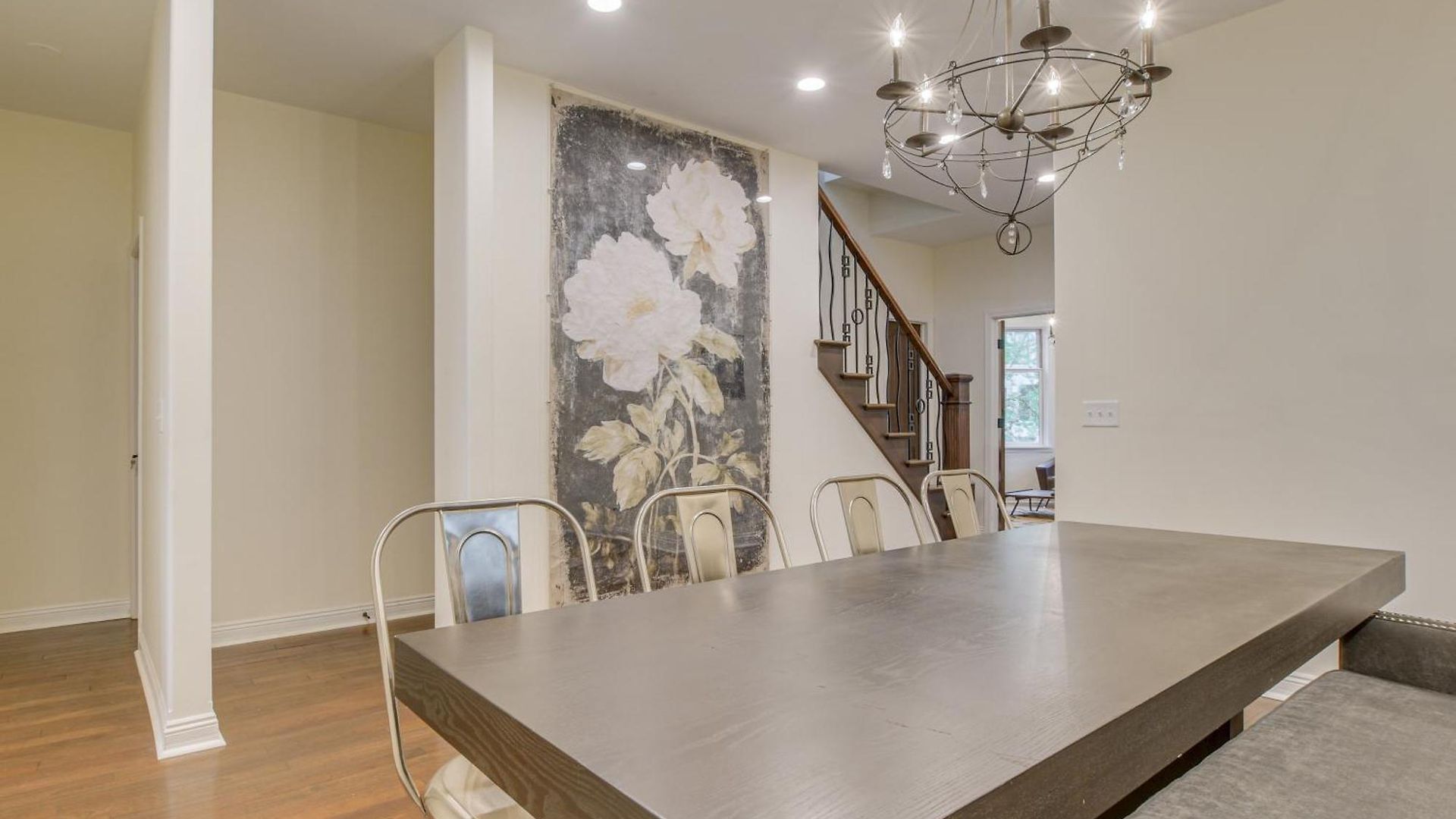 Steps To & Beach! Multi-level Oakland Haven Chicago